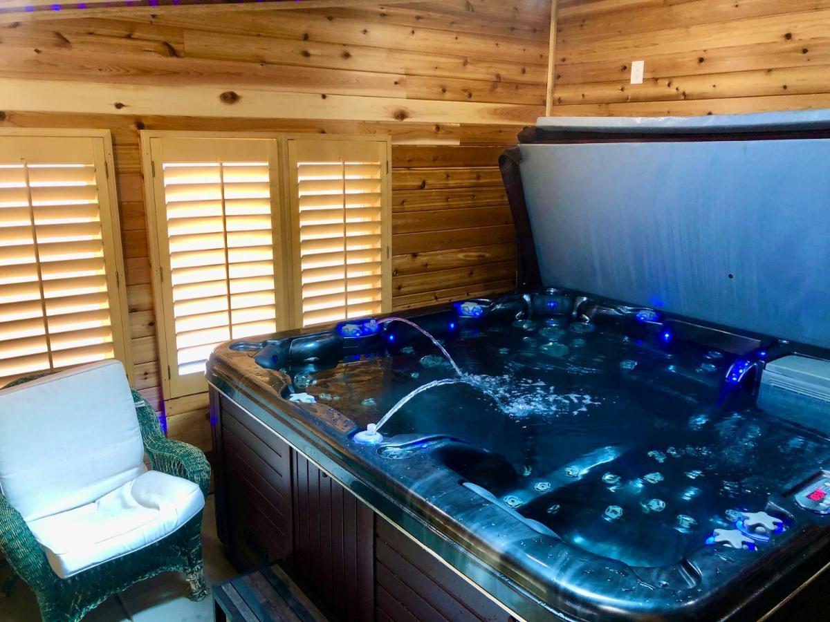 Blue Bear Den 3Br 2Ba Dtc Private Apt Hot Tub Экстерьер фото